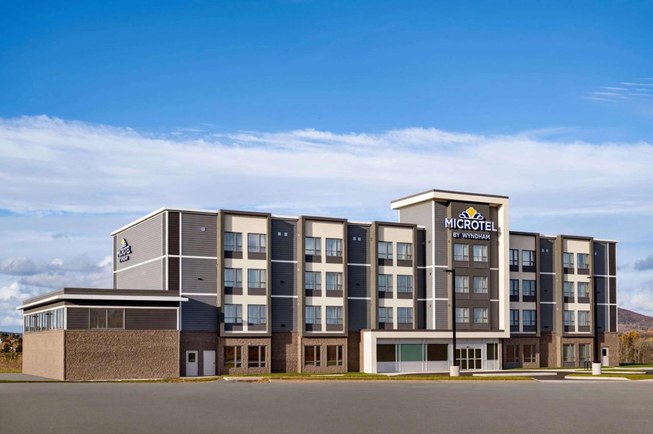 Microtel Inn & Suites By Wyndham Antigonish Экстерьер фото